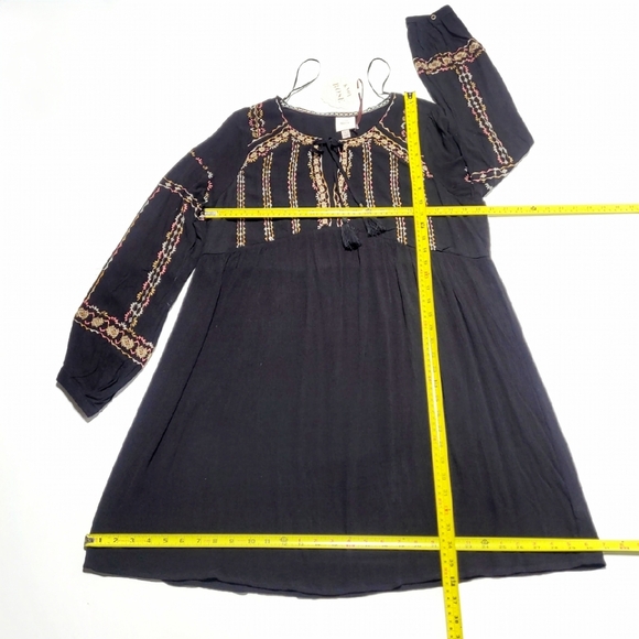 NWT Knox Rose Black & Embroidered Tasseled Flowy Long Sleeve Top Women's L - Picture 13 of 13